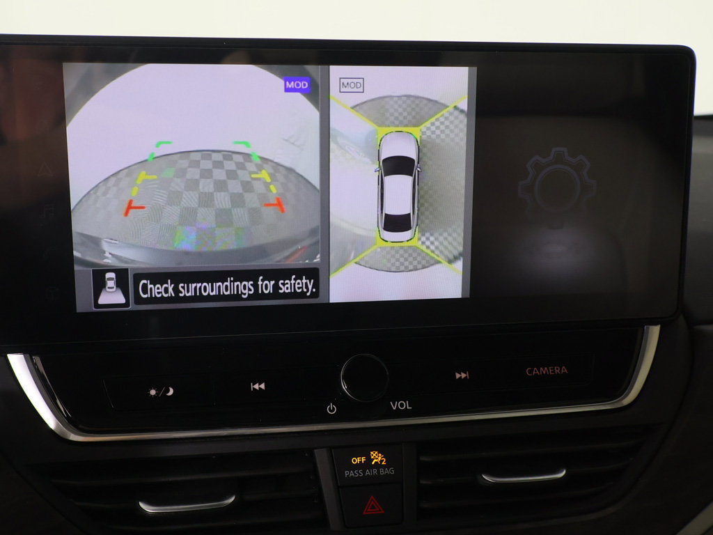 Used 2025 Nissan Altima 2.5 SL FWD image 43