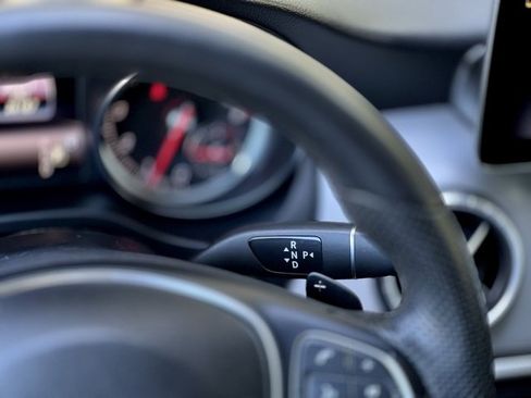 Used 2019 Mercedes-Benz CLA 250 image 41