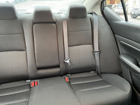 Used 2025 Nissan Altima 2.5 SV image 36