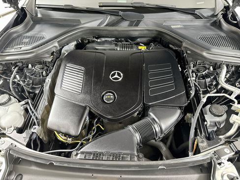 Used 2024 Mercedes-Benz GLC 300 4MATIC image 31