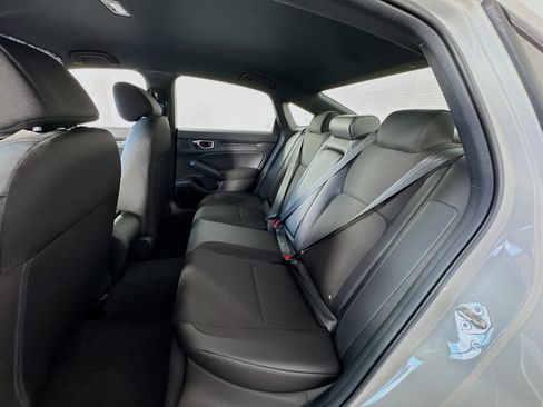 Used 2025 Honda Civic Sport image 25