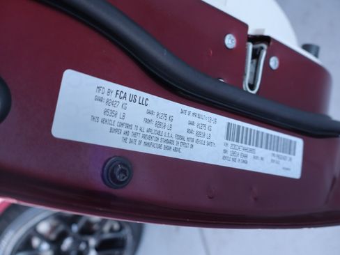 Used 2017 Chrysler 300 C w/ Light Group image 40