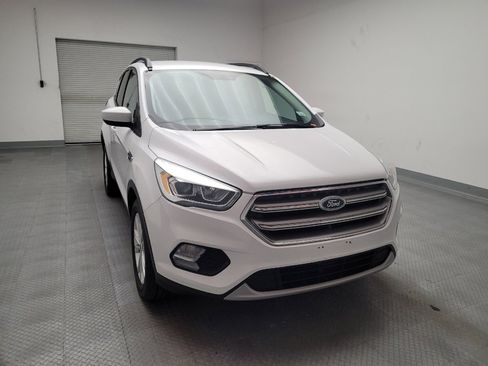 Used 2017 Ford Escape SE w/ SE Leather Comfort Package image 14