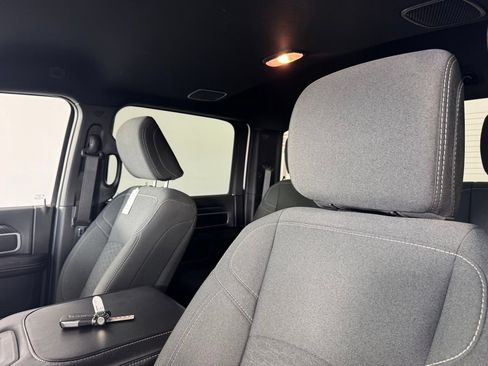 Used 2025 RAM 2500 Big Horn AWD/4WD image 10