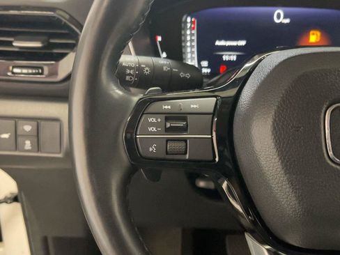Certified 2025 Honda Pilot Elite image 30