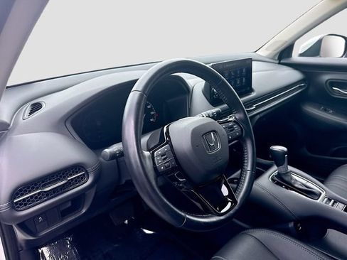 Certified 2025 Honda HR-V EX-L image 11