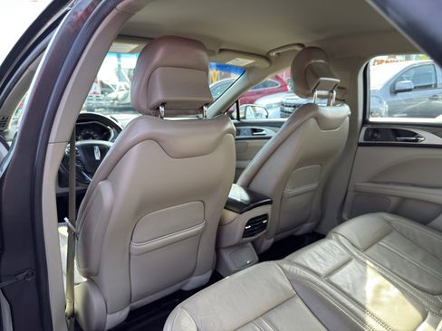 Used 2018 Lincoln MKZ Reserve image 11