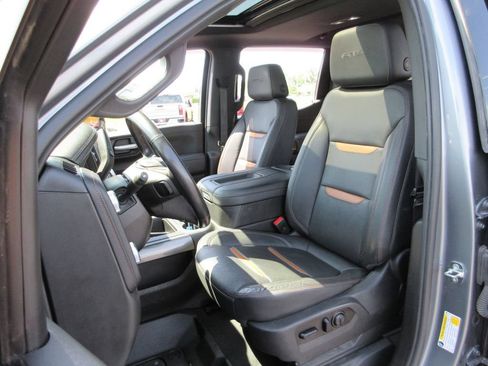 Used 2021 GMC Sierra 1500 AT4 w/ AT4 Value Package AWD/4WD image 25