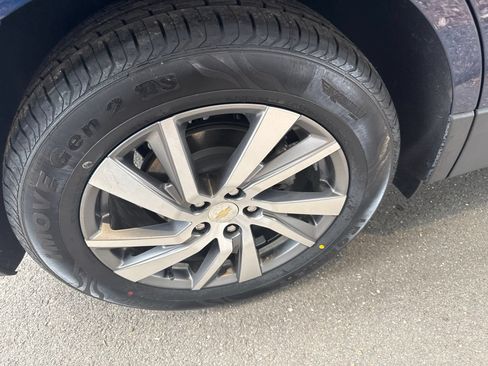 Used 2022 Chevrolet Equinox Premier AWD/4WD image 11