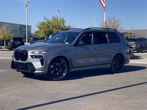 Certified 2025 BMW X7 M60i w/ Executive Package image 2