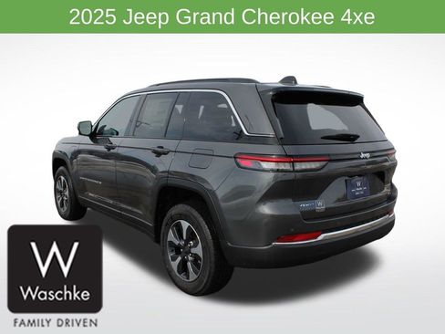 New 2025 Jeep Grand Cherokee Limited 4xe w/ Trailer Tow Package AWD/4WD image 5