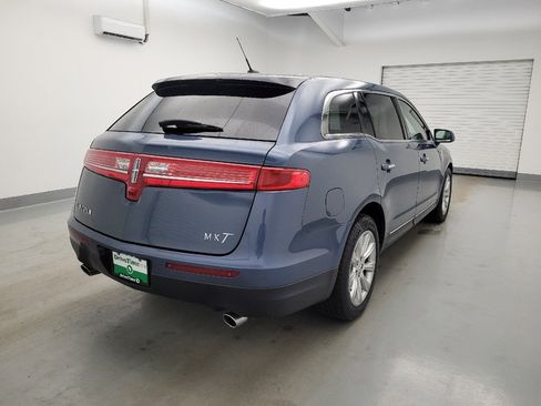Used 2019 Lincoln MKT AWD image 9