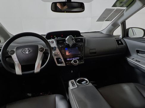Used 2013 Toyota Prius V Five image 30