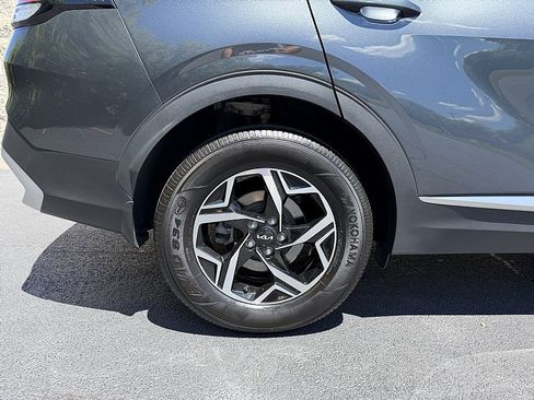 Used 2023 Kia Sportage LX AWD/4WD image 8