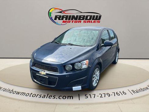 Used 2016 Chevrolet Sonic LT w/ Fun and Sun Package FWD image 1
