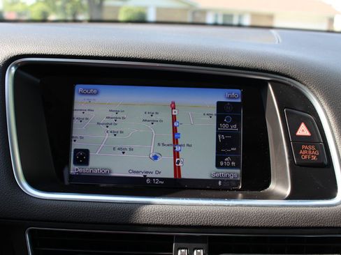 Used 2017 Audi Q5 2.0T Premium AWD/4WD image 25