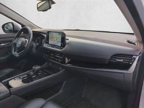 Used 2023 Nissan Rogue SL w/ SL Premium Package FWD image 27