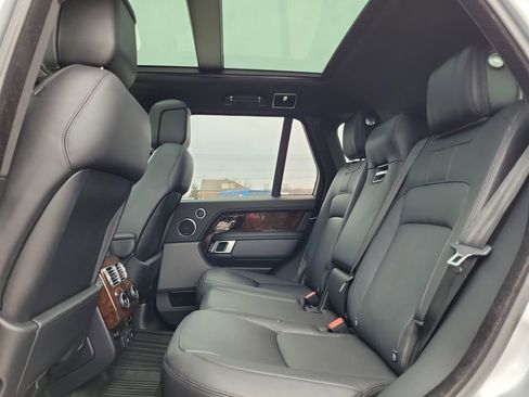 Used 2020 Land Rover Range Rover HSE image 13