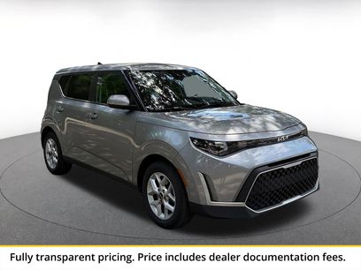 Used 2025 Kia Soul LX w/ LX Technology Package