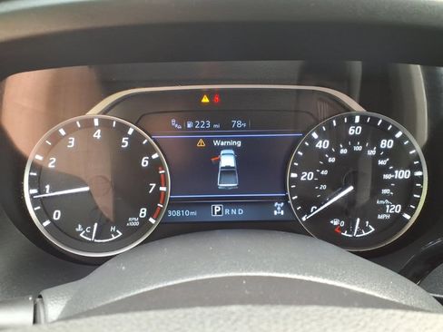Used 2023 Nissan Titan SV w/ SV Convenience Package AWD/4WD image 31