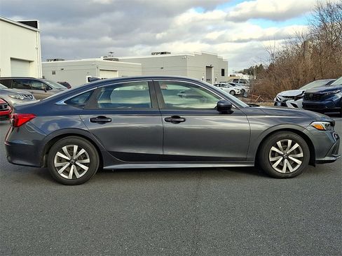 Used 2022 Honda Civic LX image 7