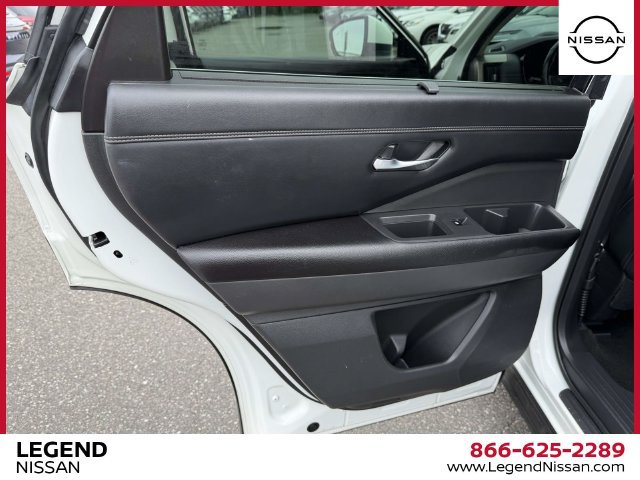 Certified 2024 Nissan Pathfinder Platinum w/ Cargo Package AWD/4WD image 20