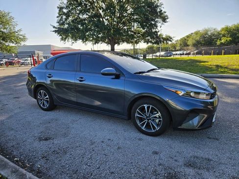 Used 2024 Kia Forte LXS image 7