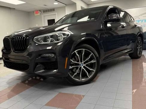 Used 2021 BMW X4 xDrive30i w/ Executive Package AWD/4WD image 3