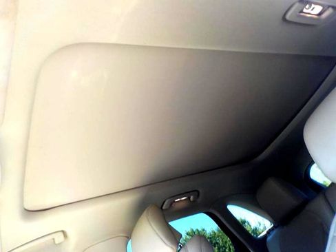 Used 2017 Lincoln MKC Reserve image 24