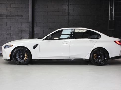 Used 2022 BMW M3 Competition w/ M Carbon Exterior Package image 3