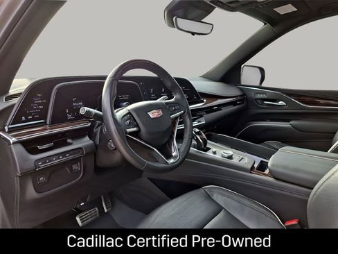 Used 2024 Cadillac Escalade ESV Premium Luxury w/ LPO, Floor Liner Package AWD/4WD image 31