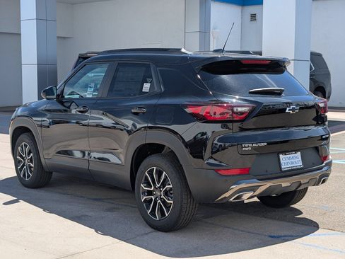New 2026 Chevrolet TrailBlazer ACTIV w/ Driver Confidence Package AWD/4WD image 10