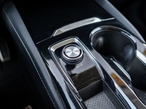 Used 2025 Buick Envision Sport Touring image 28