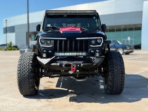 Used 2022 Jeep Gladiator Rubicon w/ Cold Weather Group AWD/4WD image 3