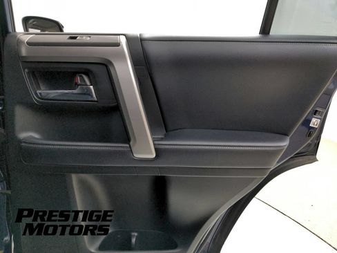 Used 2018 Toyota 4Runner Limited AWD/4WD image 32