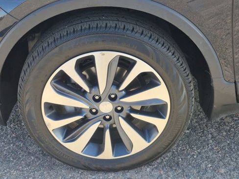 Used 2022 Buick Encore Preferred w/ Safety Package II image 18