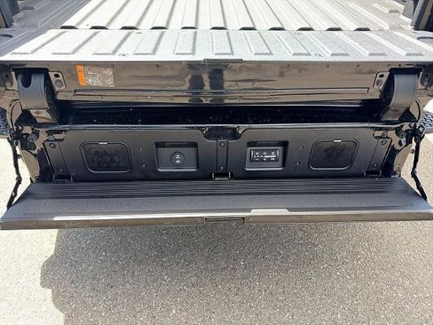 Used 2025 GMC Sierra 1500 Denali Ultimate AWD/4WD image 13