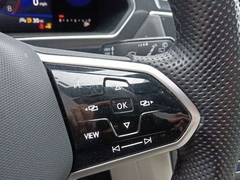 Used 2023 Volkswagen Tiguan SE R-Line FWD image 20