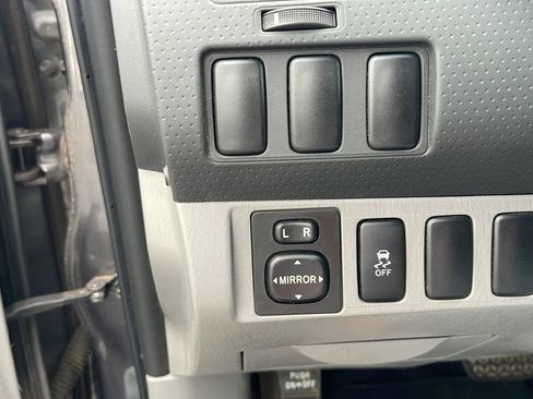 Used 2012 Toyota Tacoma PreRunner w/ SR5 Pkg RWD image 20