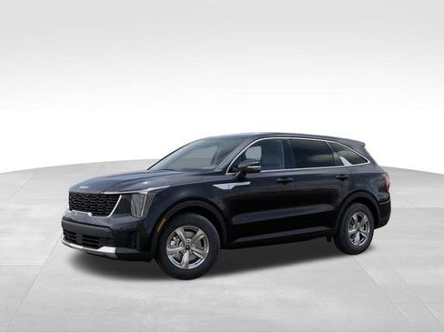 Certified 2025 Kia Sorento LX FWD image 3