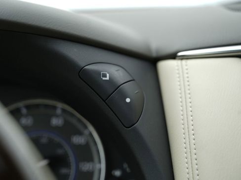 Used 2012 INFINITI QX56 4WD w/ Deluxe Touring Pkg image 51