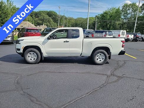 New 2026 Nissan Frontier S image 2