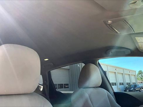 Used 2015 Nissan Murano S image 13