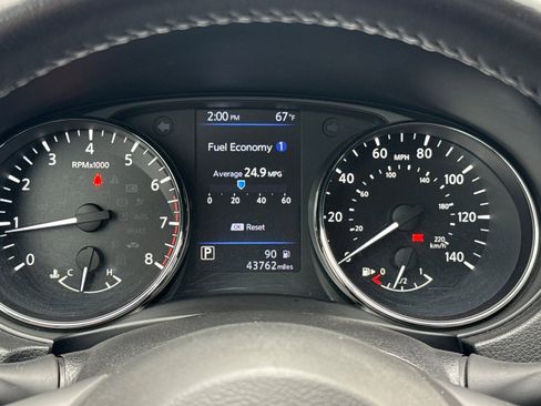 Used 2019 Nissan Rogue Sport SL image 25