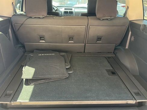 Used 2008 Dodge Nitro SXT image 12