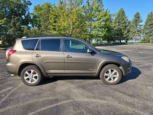 Used 2011 Toyota RAV4 Limited w/ Limited Extra Value Pkg AWD/4WD image 7