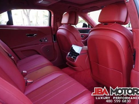 Used 2023 Bentley Flying Spur Plug-In Hybrid AWD/4WD image 8