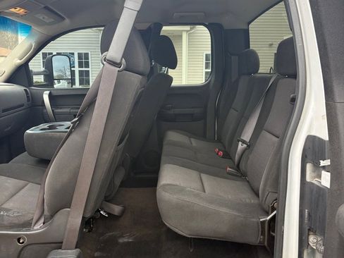 Used 2011 Chevrolet Silverado 1500 LS image 10