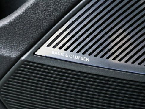 New 2026 Audi SQ8 Prestige image 7