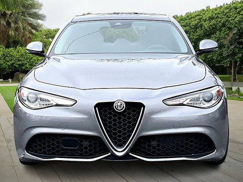 Used 2018 Alfa Romeo Giulia Ti Sport w/ Quick Order Package 22U Sport image 3